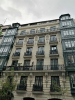 Fachada de Colón de Larreategi 23, Bilbao